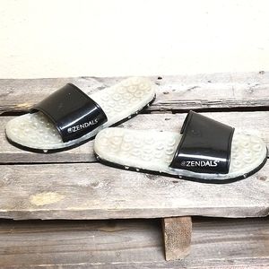 Zendals sandals